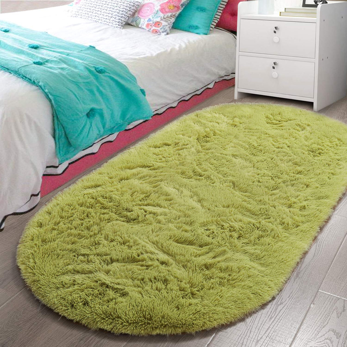LOCHAS Bedroom Rug 2.6' x 5.3', Grey Fluffy Shaggy Area Rug for Kids Room