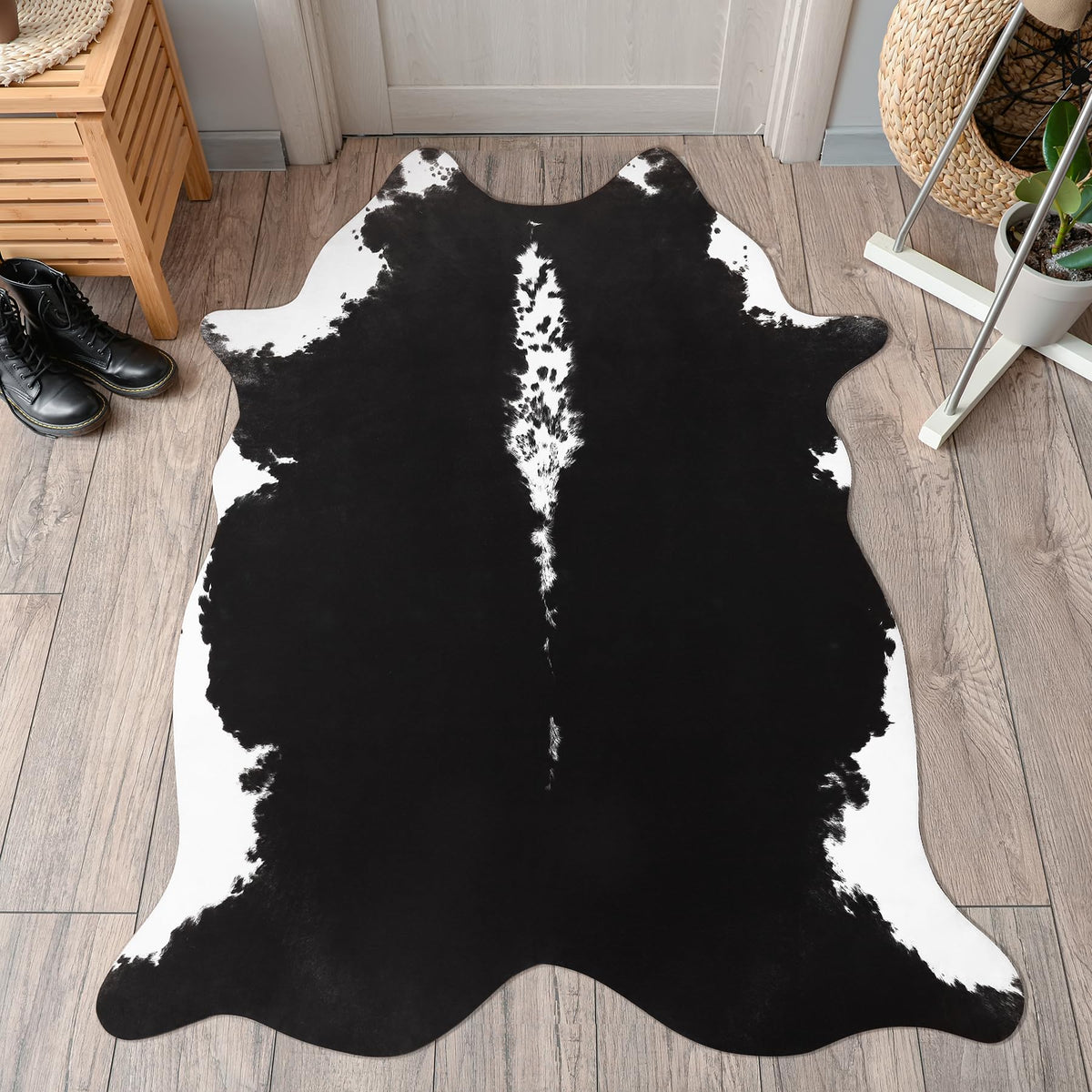 BENRON Faux Cowhide Rug, Cow Print Rug for Living Room Bedroom 4.6x5.2ft
