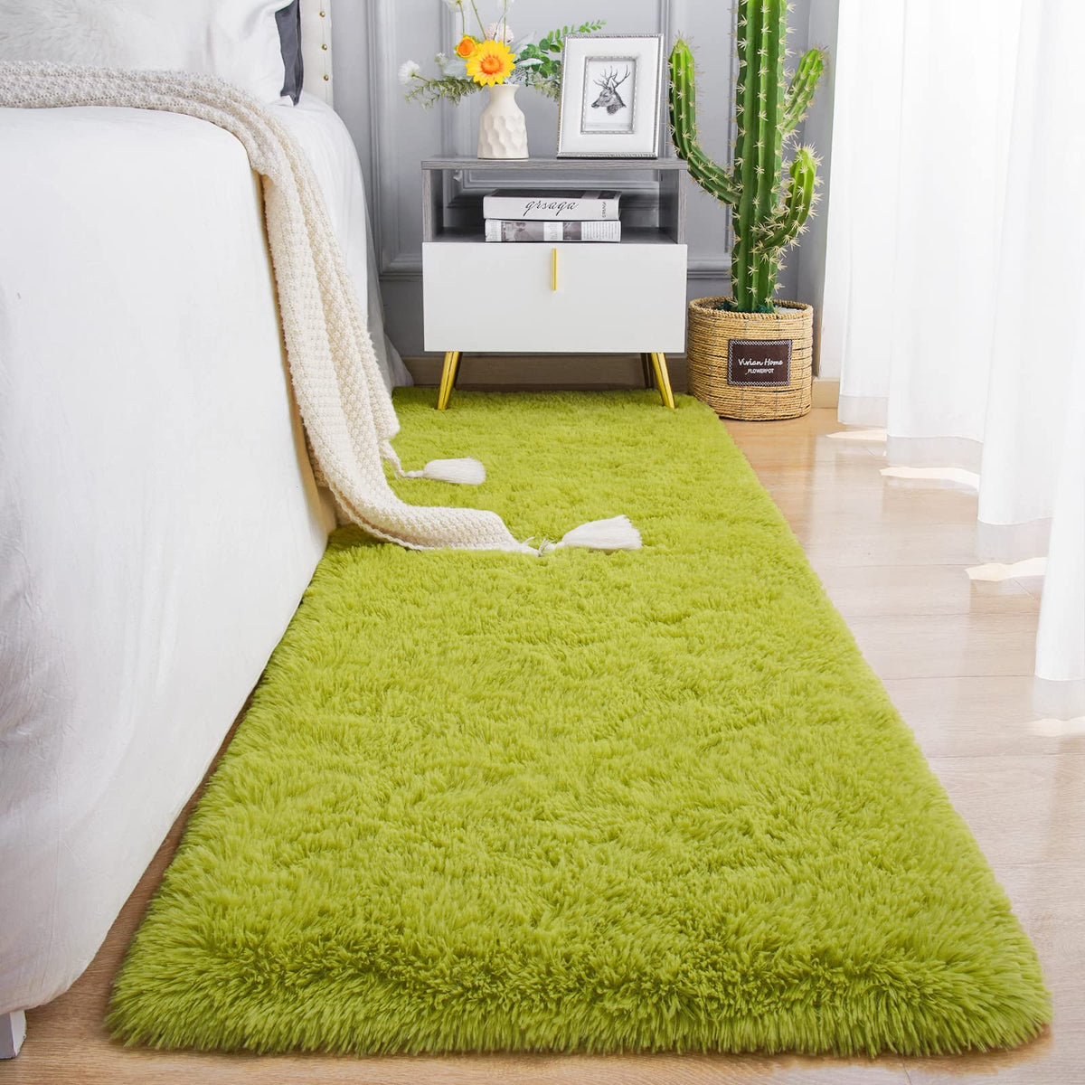 Chicrug Soft Runner Rug for Bedroom Living Room Plush Fluffy Rugs 2x6