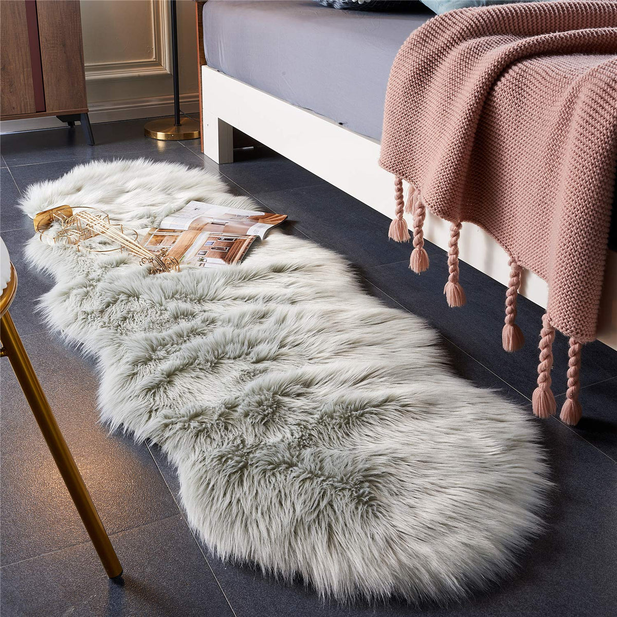 EasyJoy Ultra Soft Fluffy/Fuzzy Shaggy Area Rug Faux Fur Chair Cover Seat Pad for Bedroom Floor Sofa Living Room (2 x 6 ft Sheepskin, Beige)
