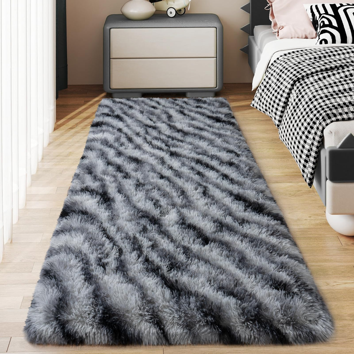 Soft Runner Rugs for Bedroom Hallway 2x6 Beige Fluffy Shag Washable