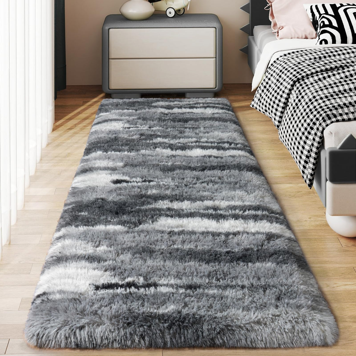 Soft Runner Rugs for Bedroom Hallway 2x6 Beige Fluffy Shag Washable