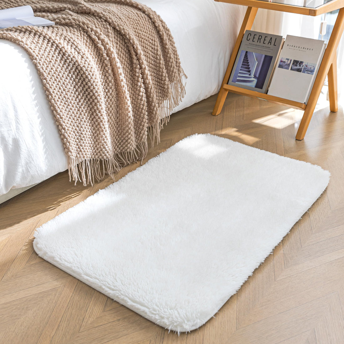 Amazon Basics Fluffy Washable Area Rug, Shaggy Carpet for Living Room, Bedroom, 4' W × 6' L, Cream