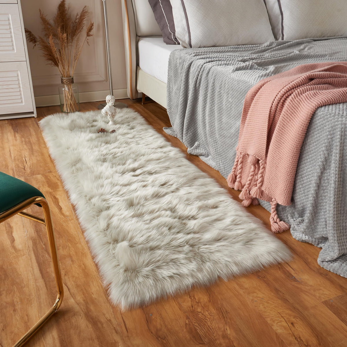 EasyJoy Ultra Soft Fluffy/Fuzzy Shaggy Area Rug Faux Fur Chair Cover Seat Pad for Bedroom Floor Sofa Living Room (2 x 6 ft Sheepskin, Beige)