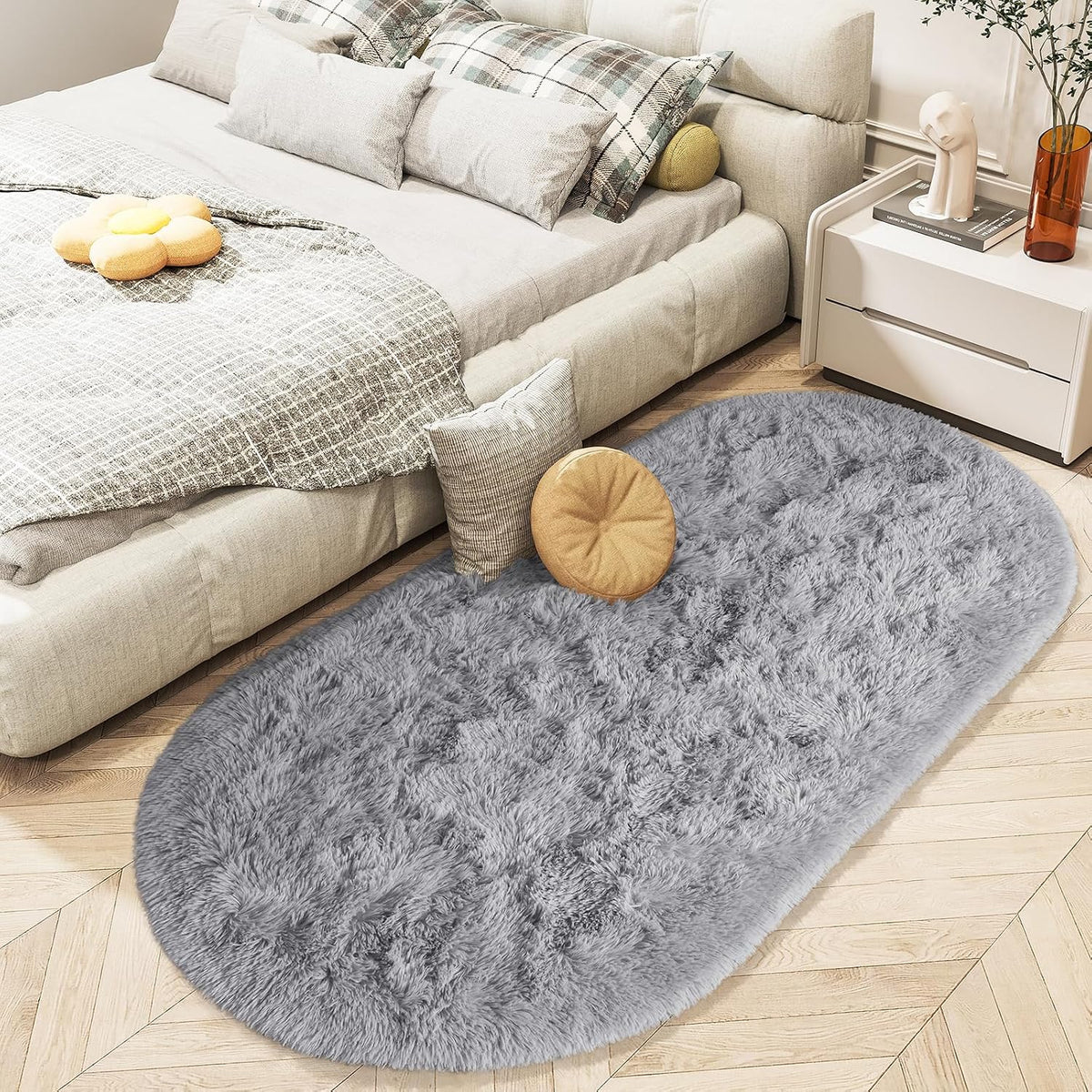 LOCHAS Bedroom Rug 2.6' x 5.3', Grey Fluffy Shaggy Area Rug for Kids Room